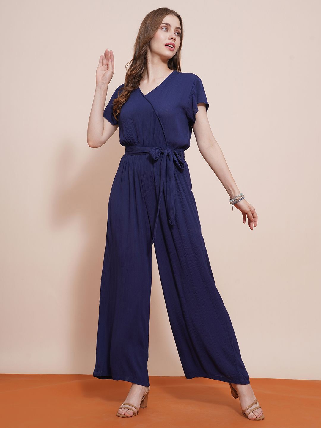 

Globus Wrap Neck Cap Sleeves Waist Tie-Up Wide-Leg Jumpsuit, Navy blue