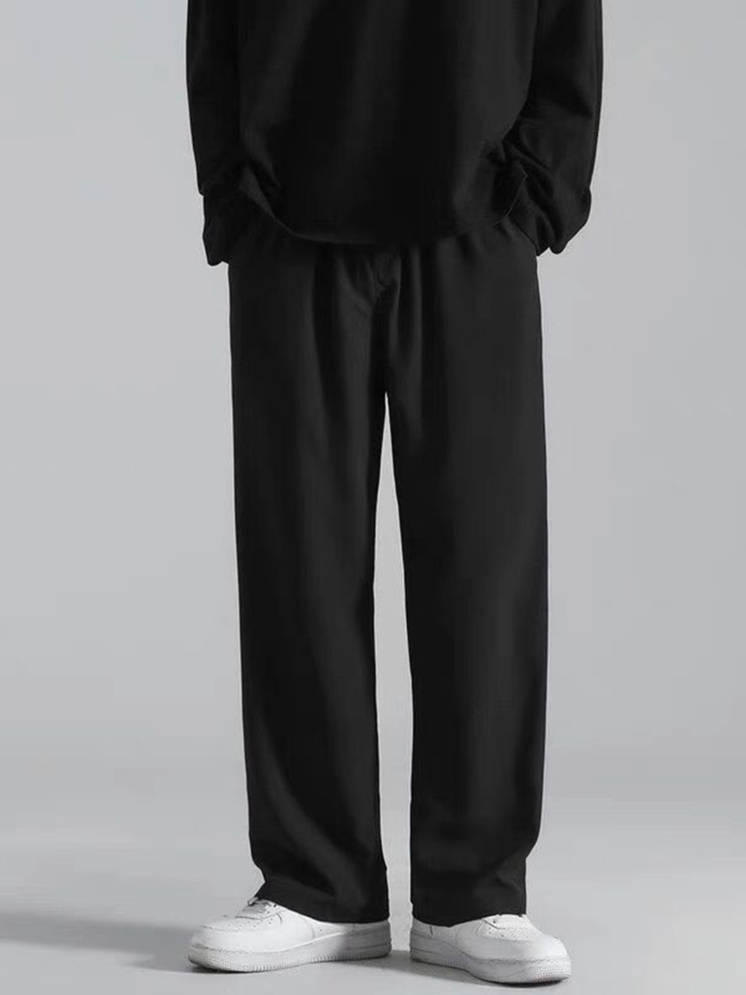

StyleCast Men Wide Leg Solid Loose Fit Trouser, Black