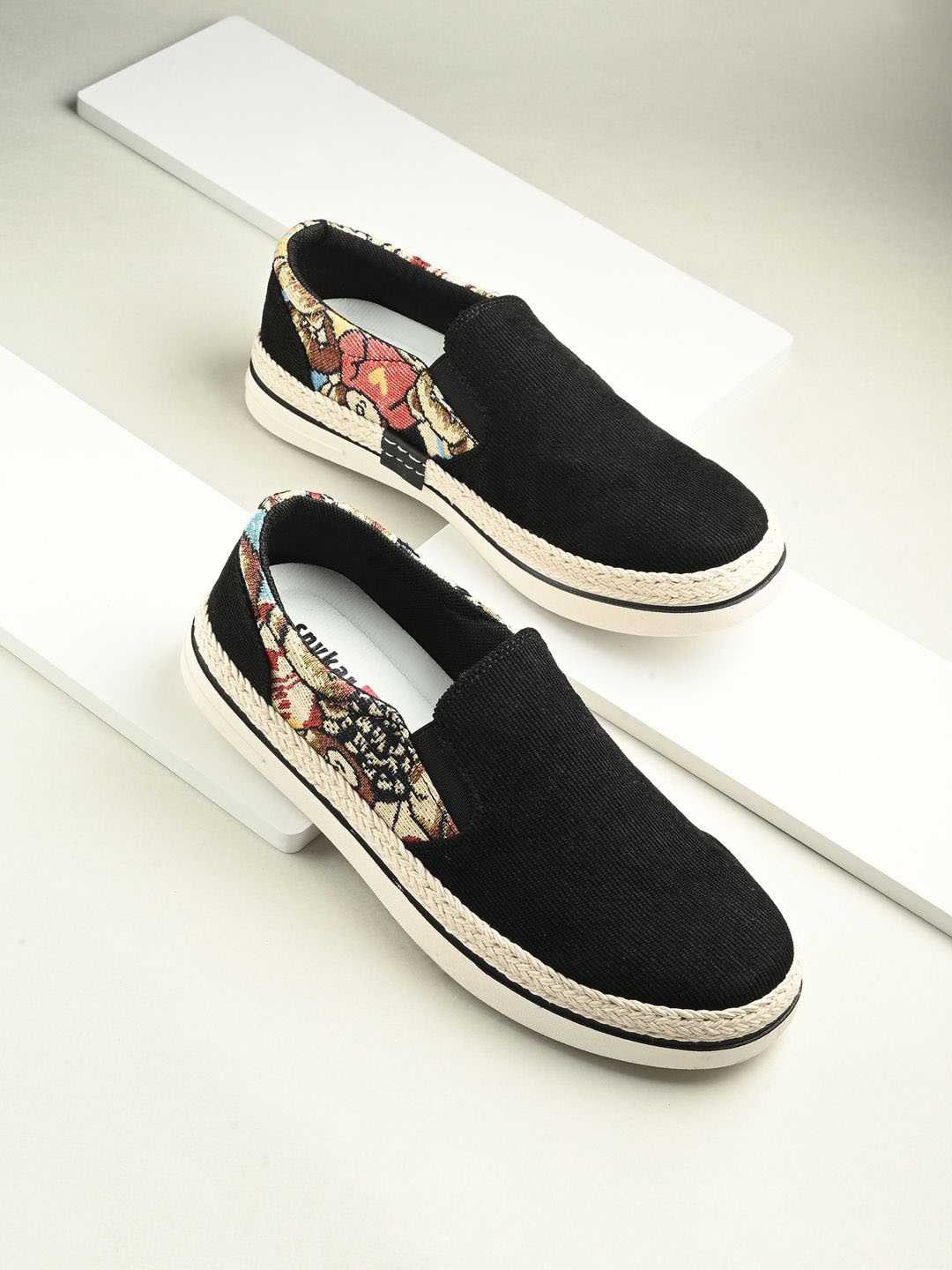 

SPYKAR Men Printed Slip-On Sneakers, Black