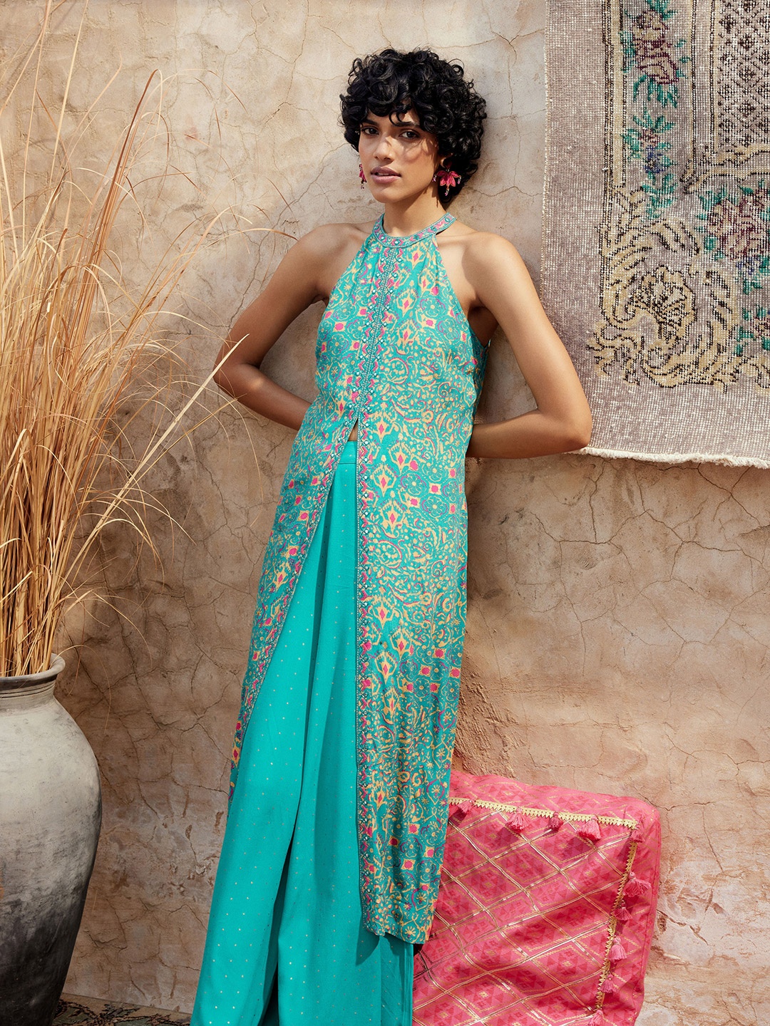 

Global Desi Ethnic Motifs Printed Halter Neck Kurta with Palazzos, Teal