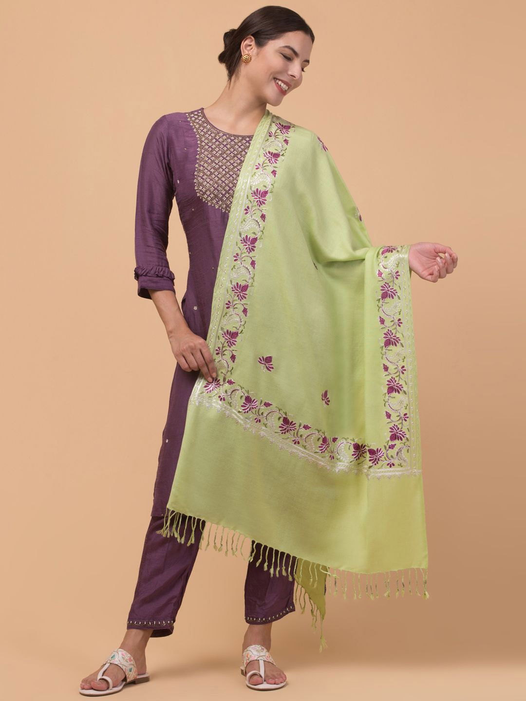 

Tweedle Floral Embroidered Acrylic Woollen Shawl, Fluorescent green