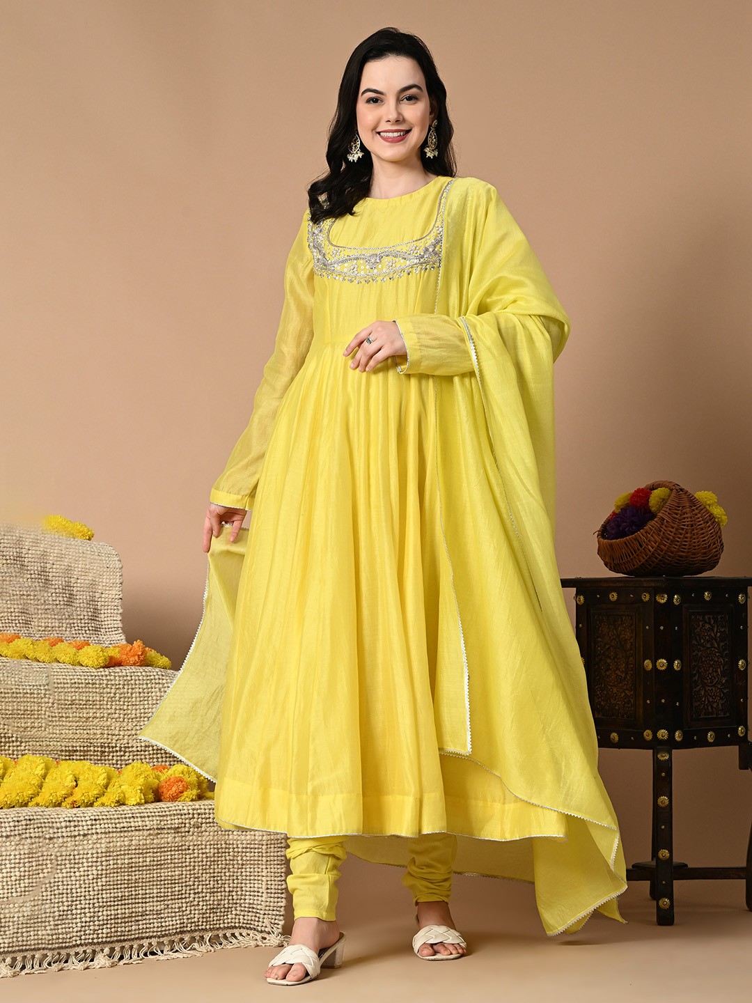 

NIRMOK Women Floral Embroidered Regular Chanderi Silk Kurti with Pyjamas & With Dupatta, Yellow