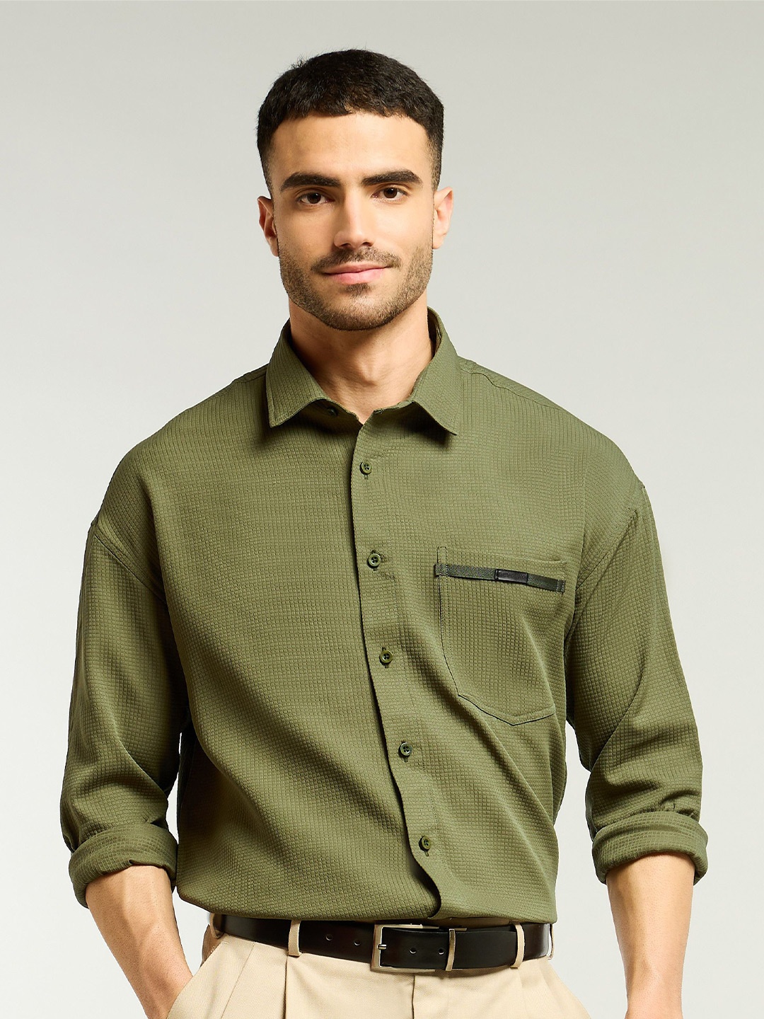 

Beyoung Men Spread Collar Solid Cotton Relaxed Fit Casual Shirt, Olive