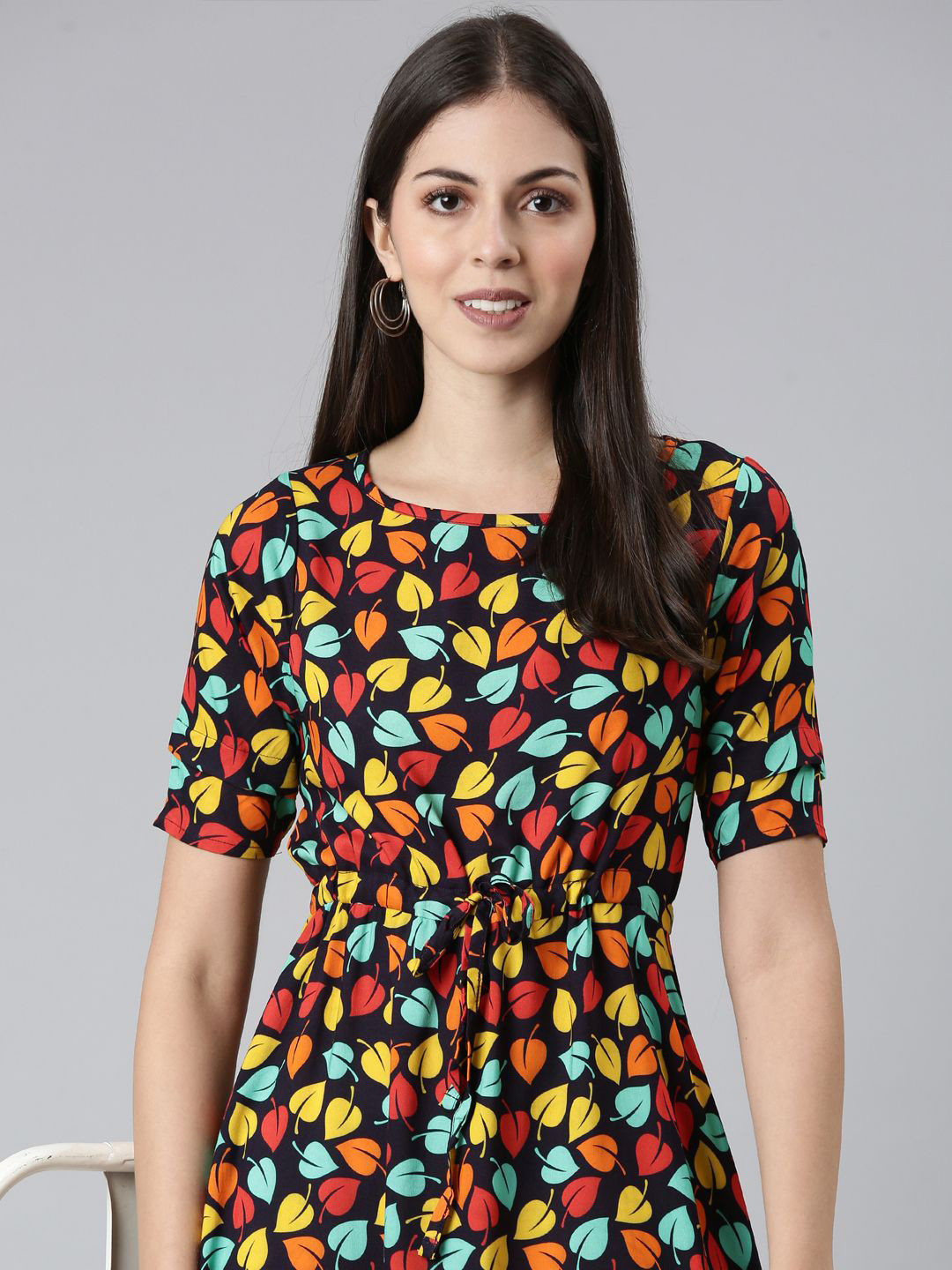 

TWIN BIRDS Tropical Printed Round Neck Short Slevees Fit & Flare Knee Length Dress, Black