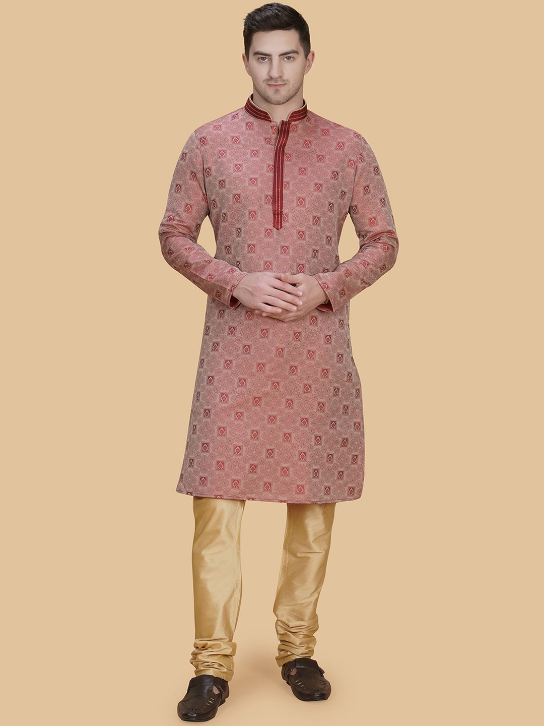 

LA'SCOOT Men Ethnic Motifs Woven Design Straight Pure Cotton Kurta with Churidar, Maroon