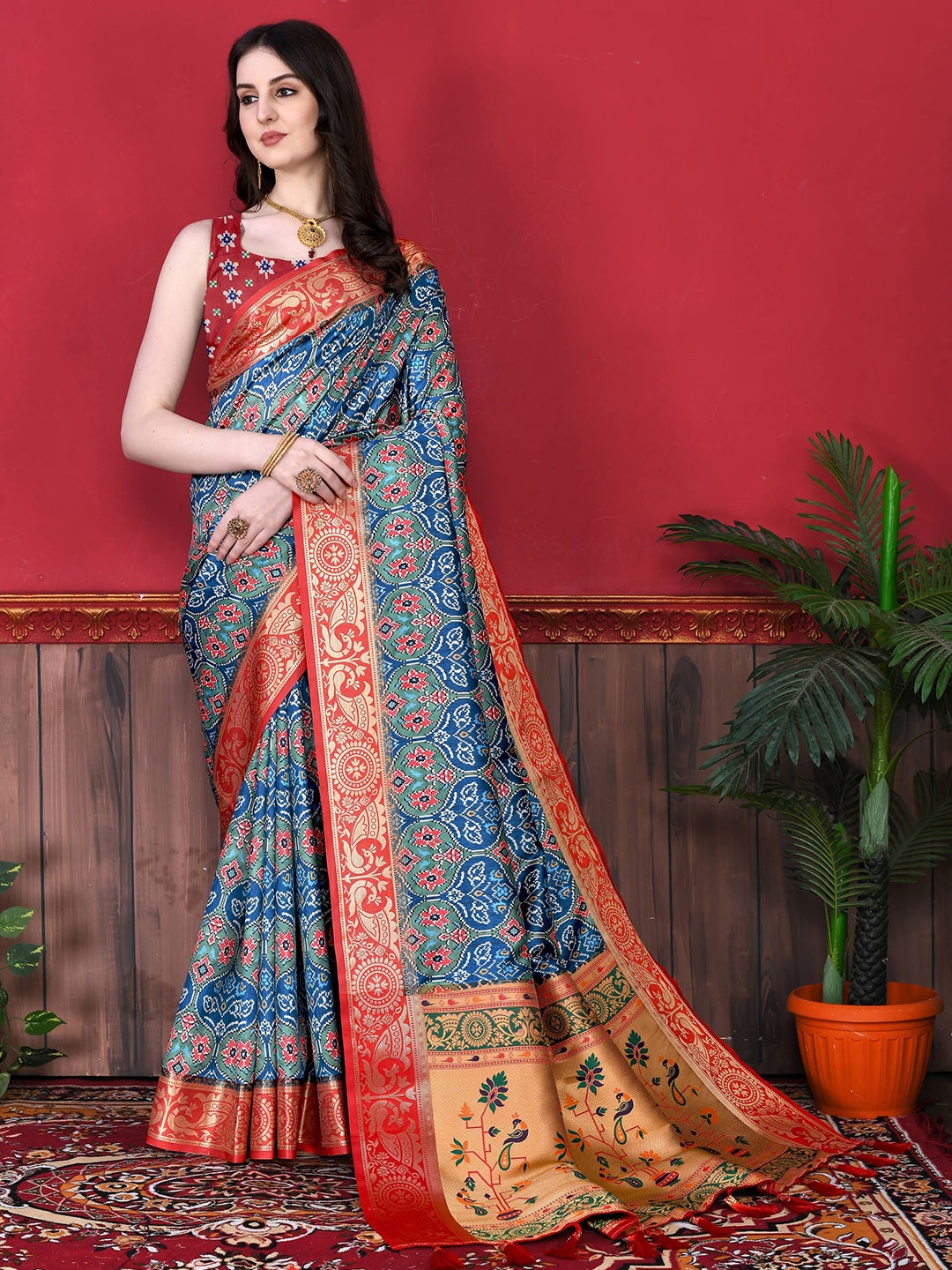 

Zeekha Floral Zari Pure Silk Traditional Patola Saree, Blue