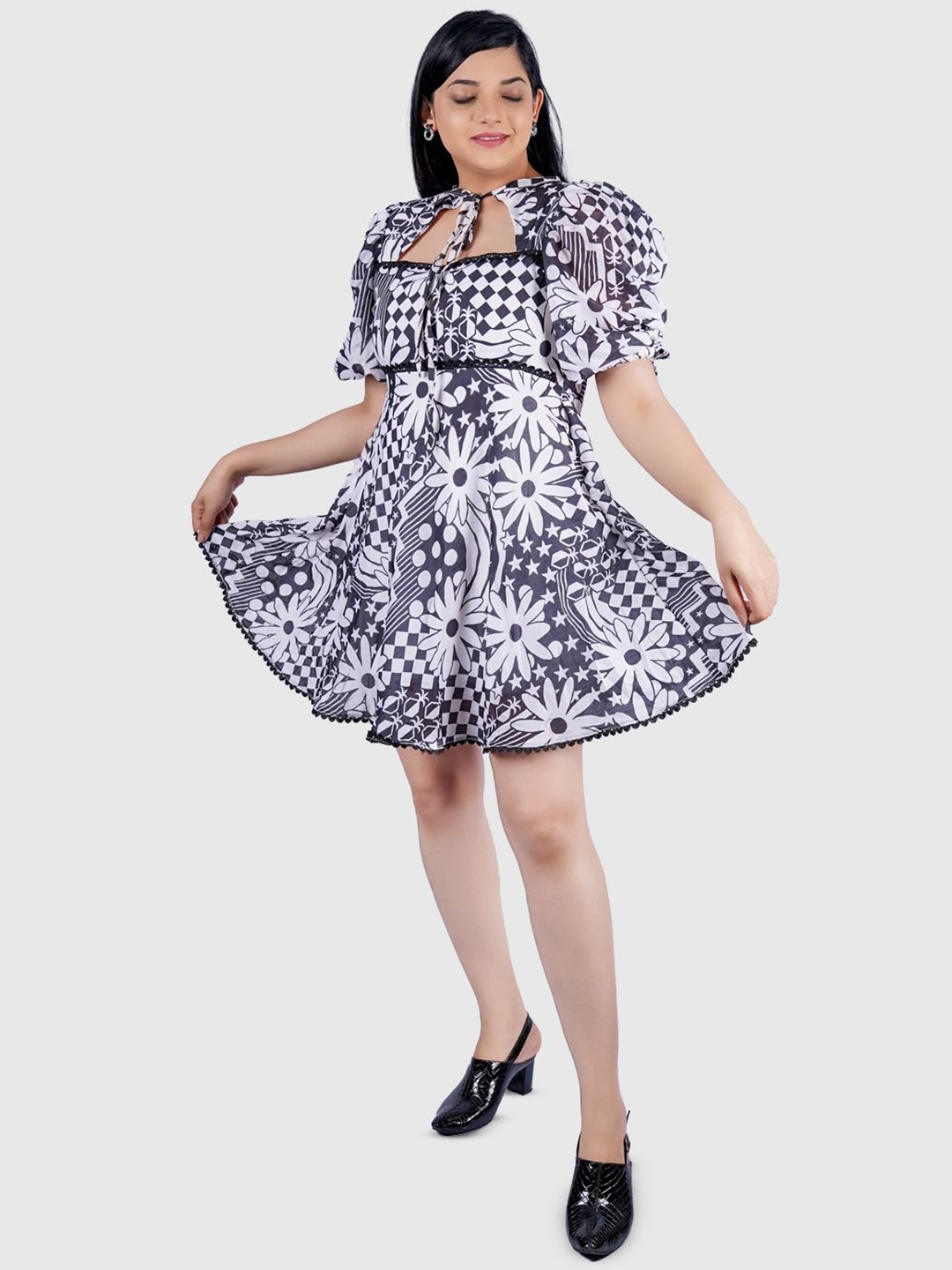 

Nesha India Women Floral Printed Puff Sleeve Fit & Flare Dress, White
