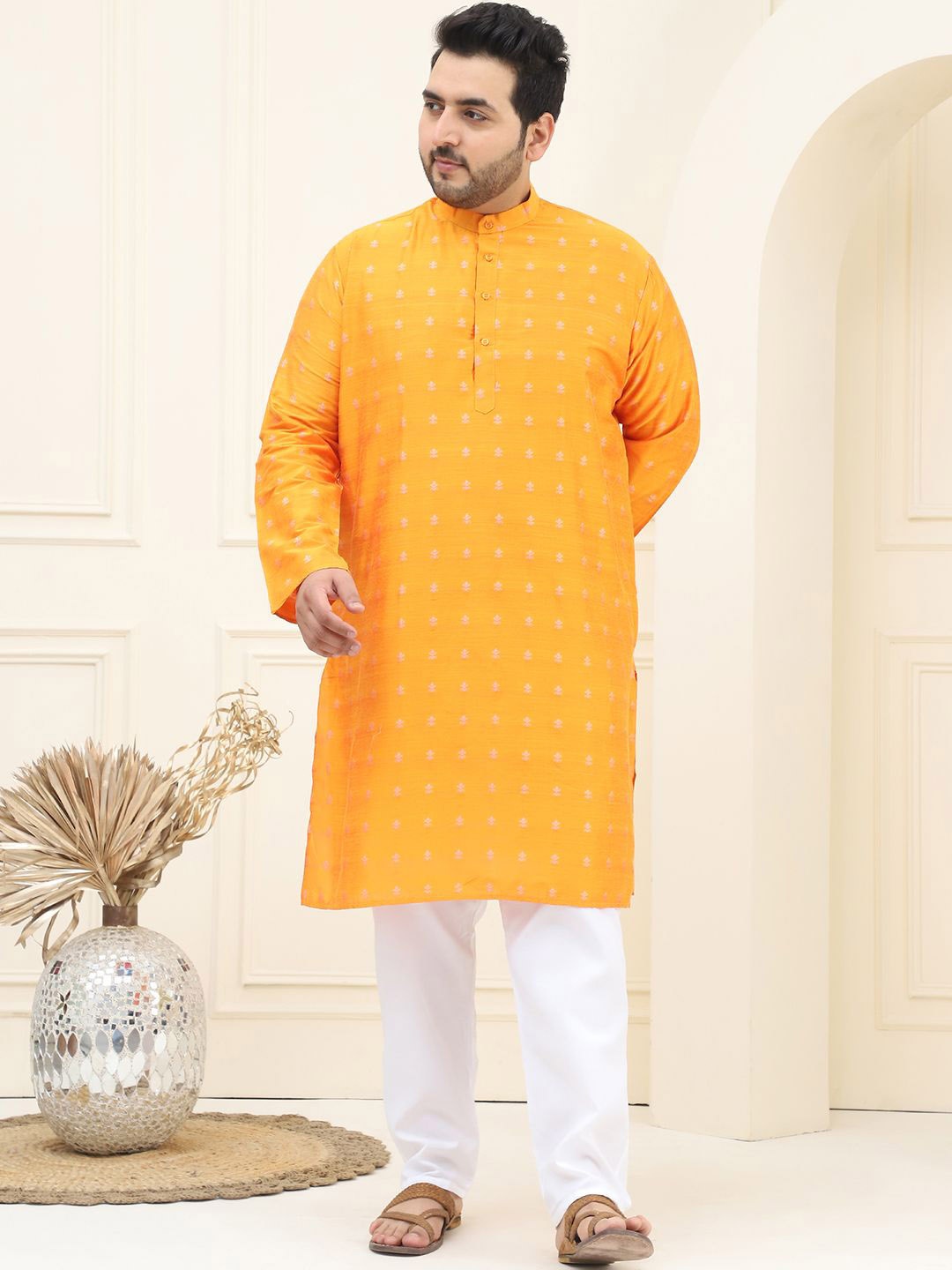 

SOJANYA PLUS Plus Size Straight Kurta with Pyjamas, Orange