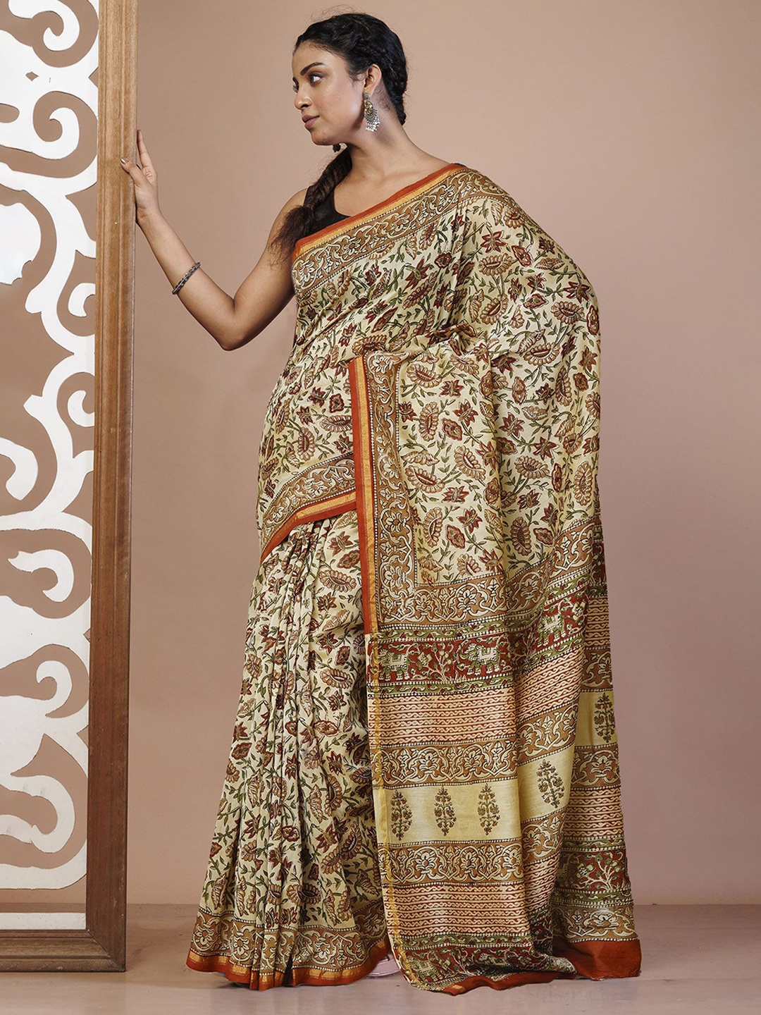 

Unnati Silks Ethnic Motifs Printed Zari Handloom Chanderi Saree, Cream