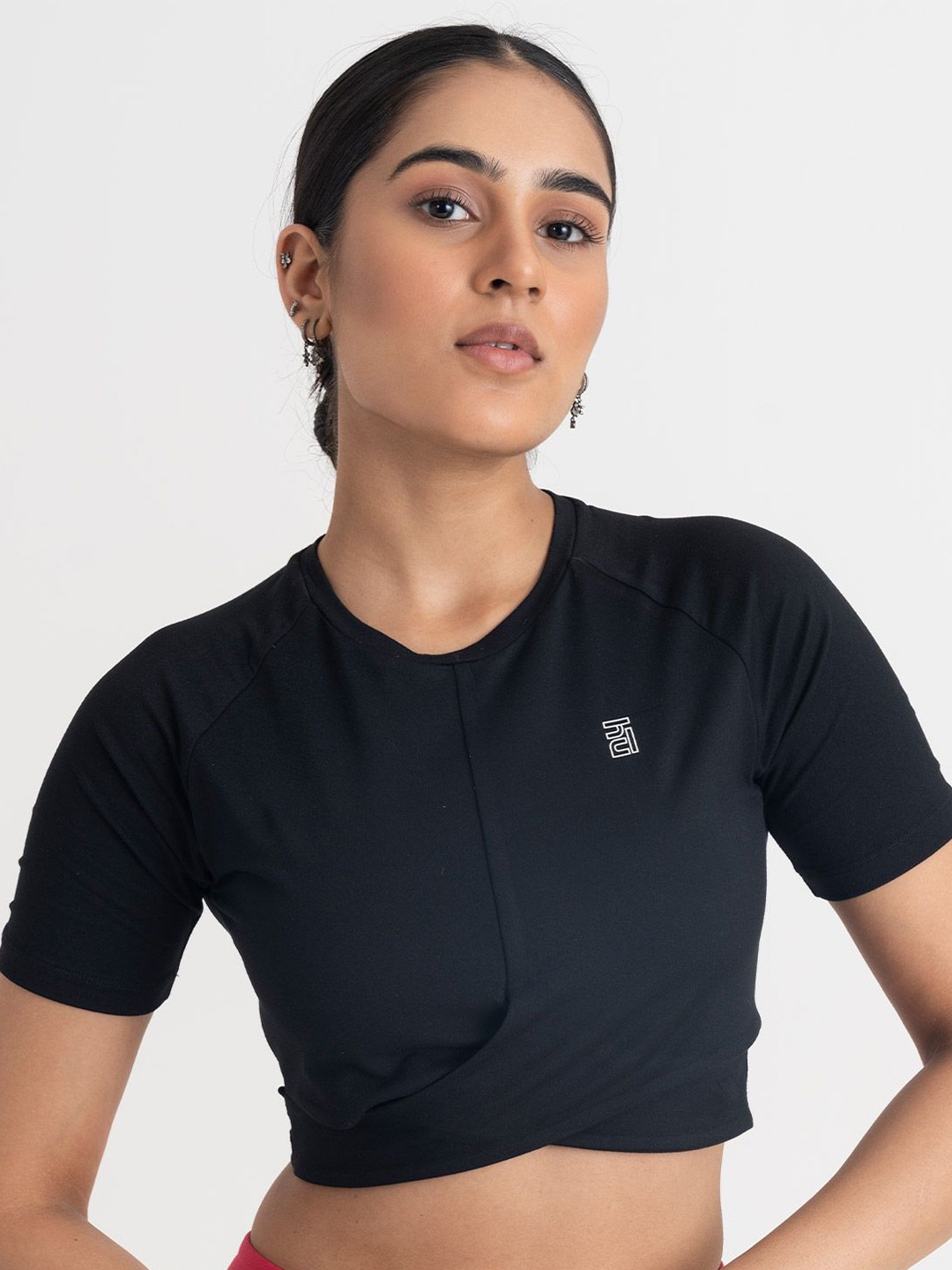 

Hunnit Zen Front Wrap Workout Crop Top, Black