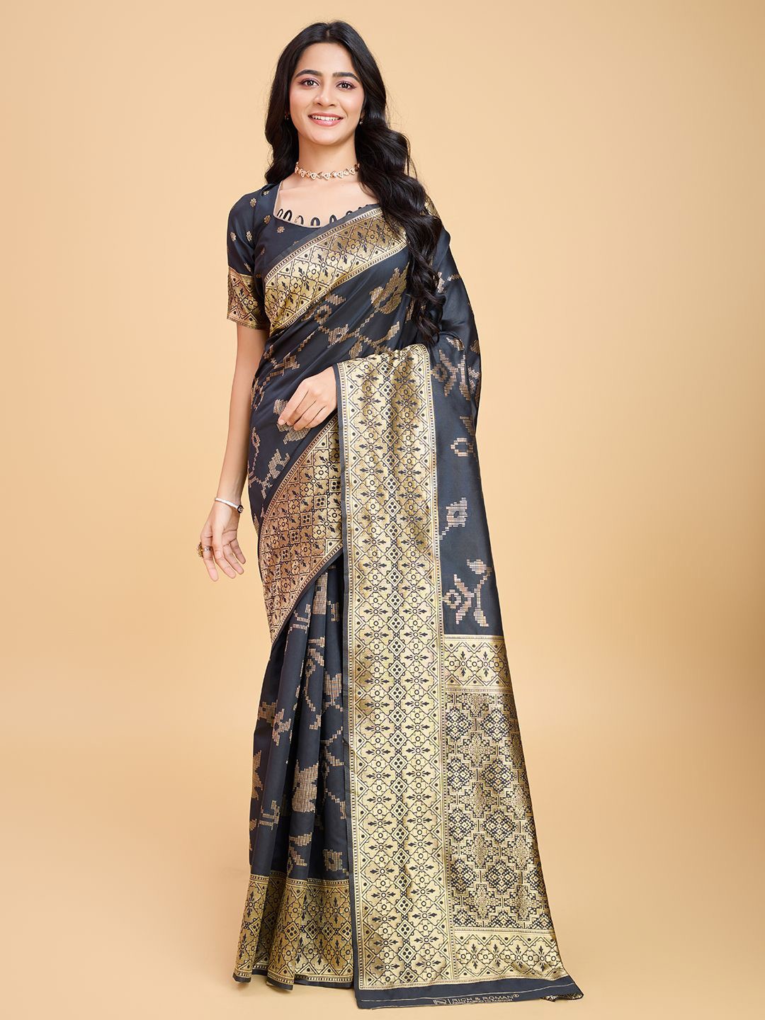 

RICH & ROMAN Ethnic Motifs Woven Design Zari Pure Silk Banarasi Saree, Black