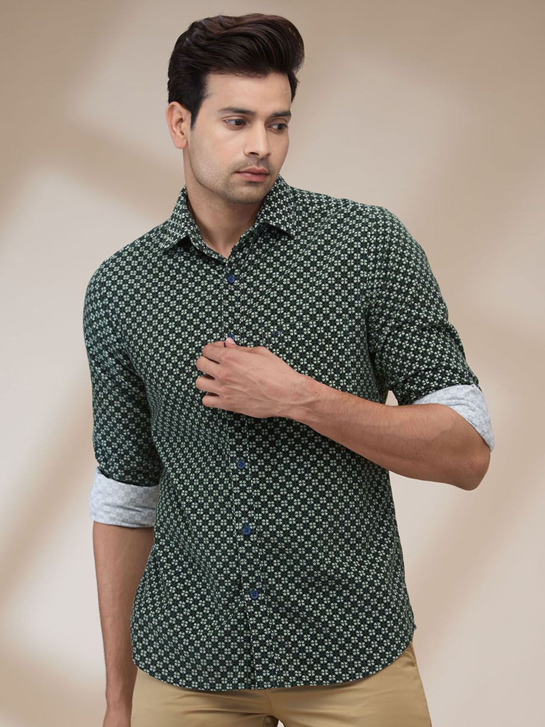 

ColorPlus Men Spread Collar Geometric Printed Cotton Casual Shirt, Green