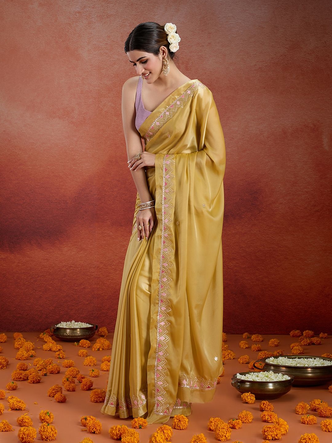 

Likha Embroidered Saree, Gold