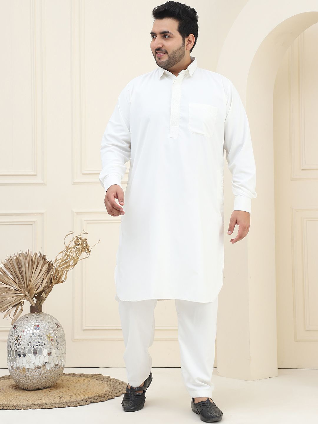 

SOJANYA PLUS Shirt Collar Pathani Kurta With Pyjama, Cream