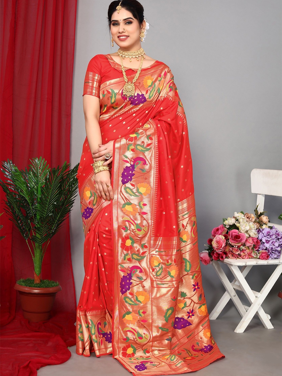 

LeeliPeeri Designer Floral Woven Design Zari Silk Blend Paithani Saree, Red