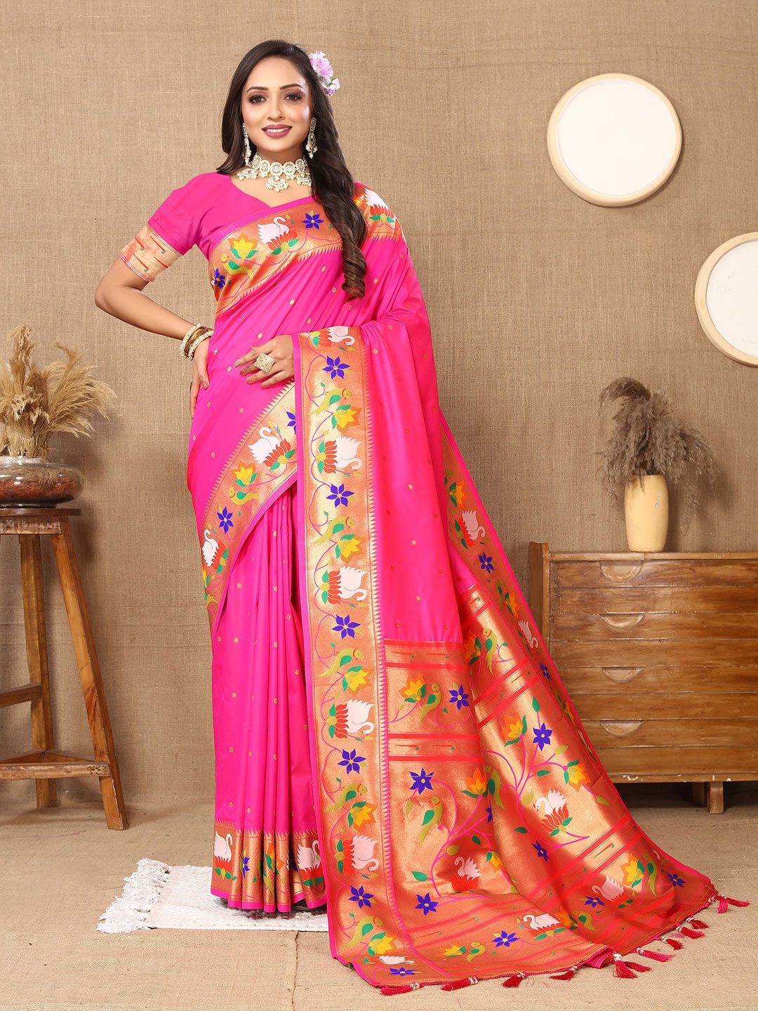 

Zeekha Ethnic Motifs Zari Pure Silk Kanjeevaram Saree, Pink