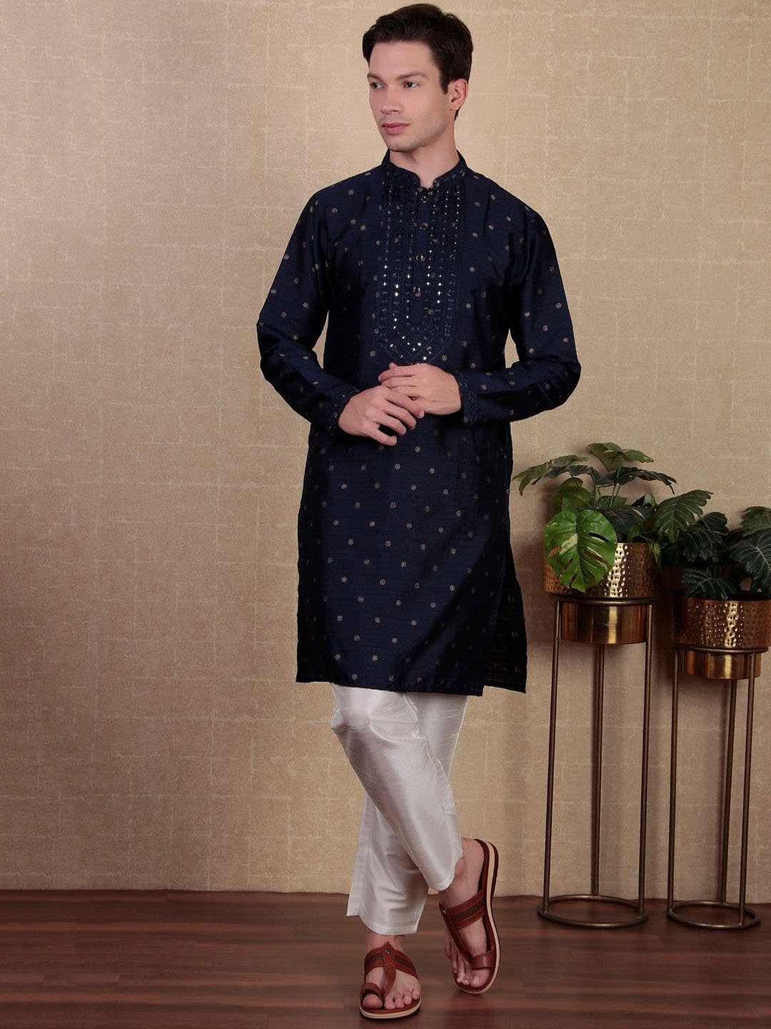 

Cult Indie Floral Woven Design Mandarin Collar Mirror Work Straight Kurta With Trousers, Navy blue