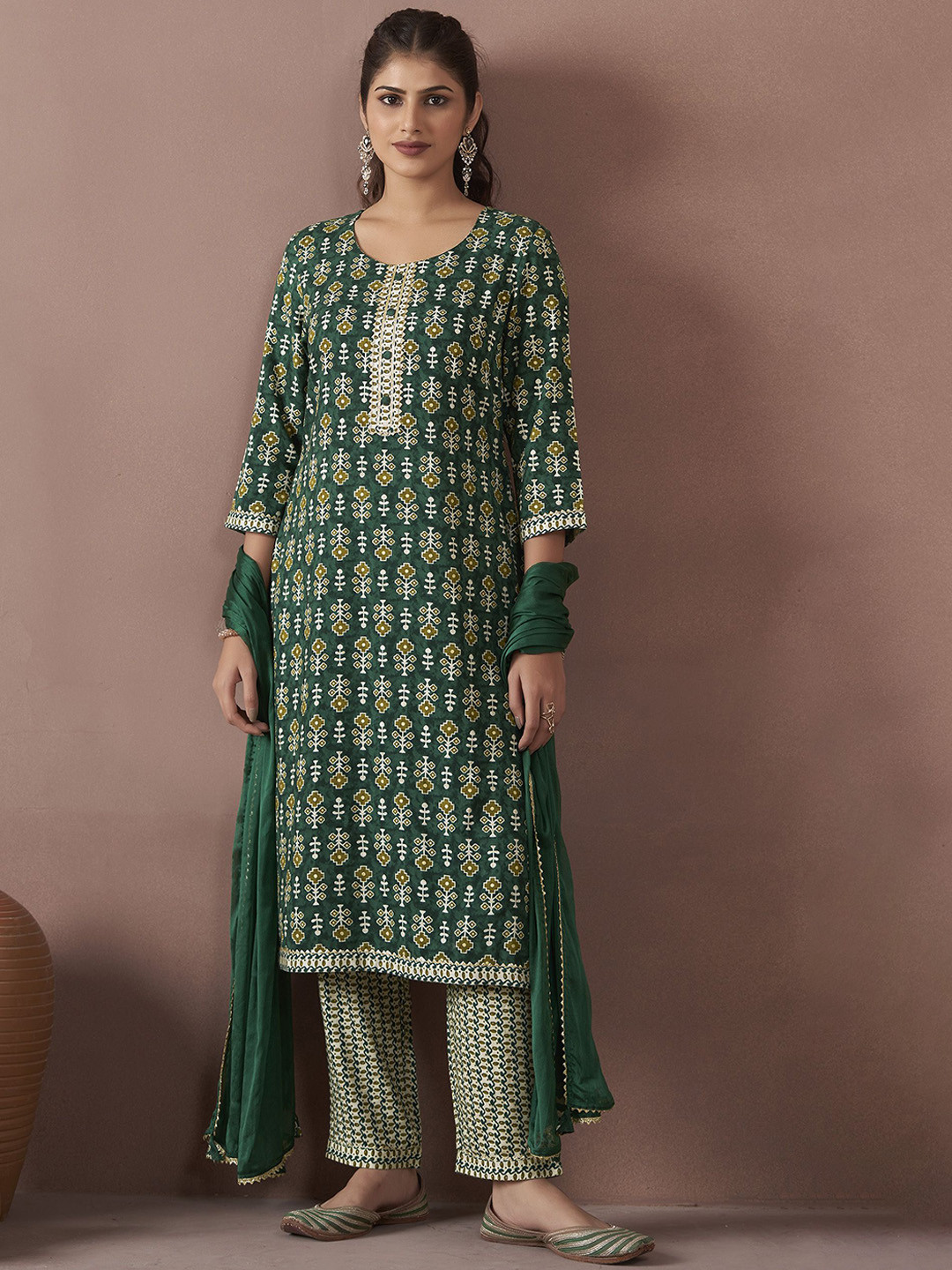 

Anouk Ethnic Motifs Printed Straight Kurta With Trousers & Dupatta, Green