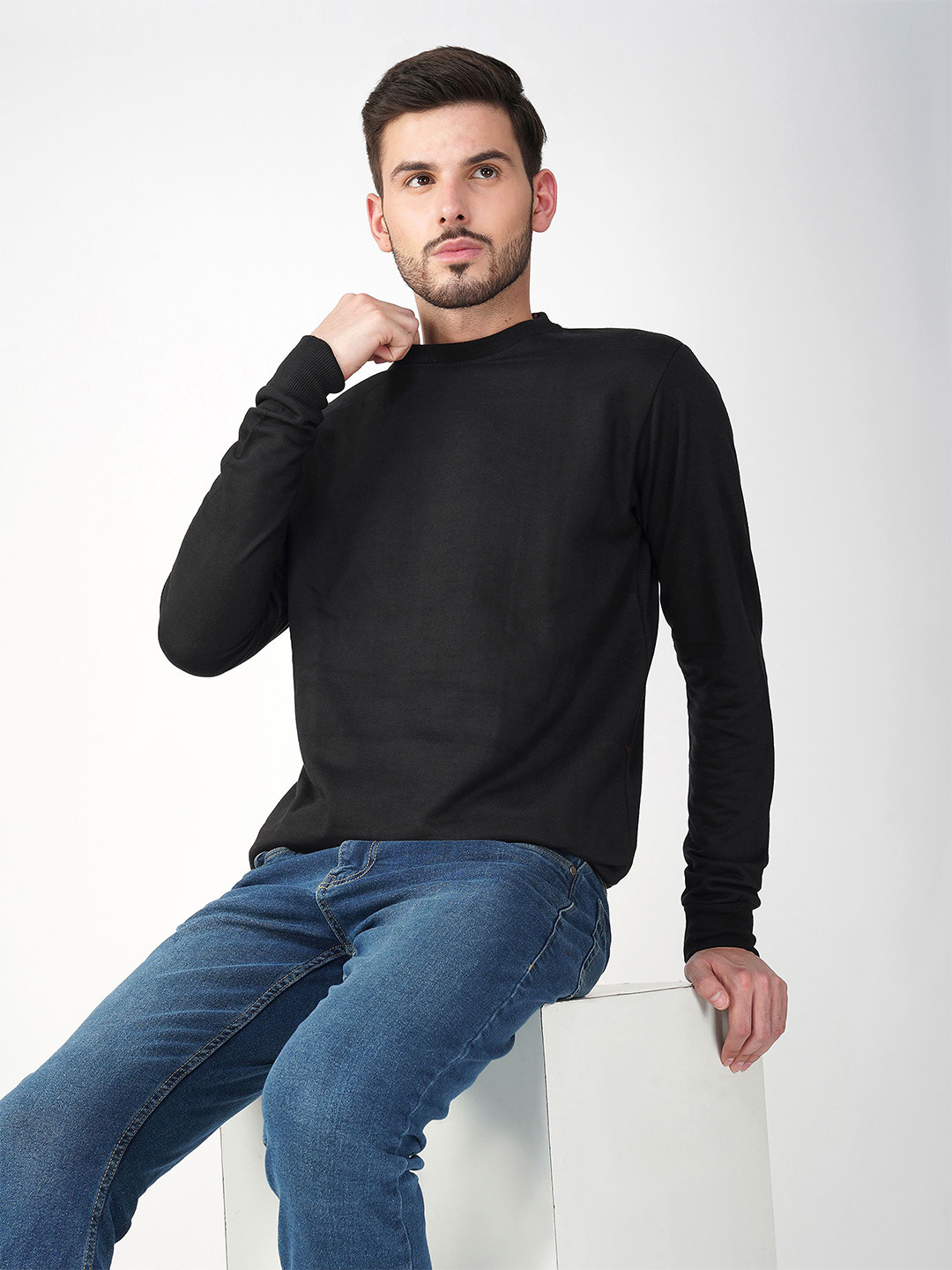 

The Roadster Lifestyle Co. Men Solid Round Neck Cotton Pullover Sweatshirt, Black