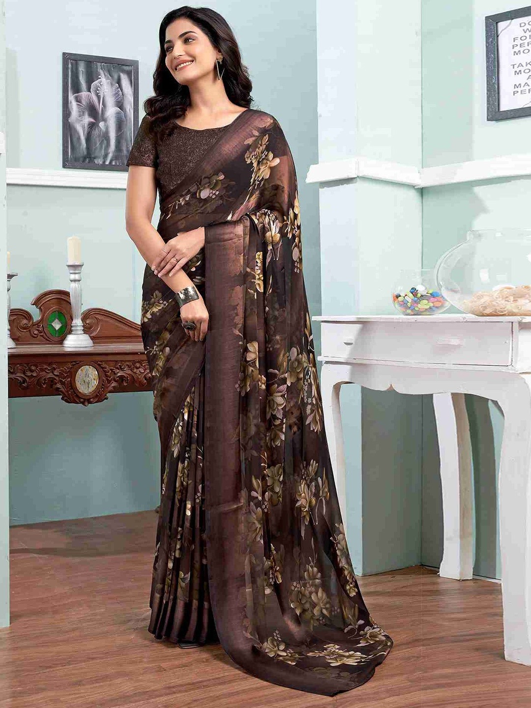 

Sanwariya Silk Floral Printed Maheshwari Saree, Brown