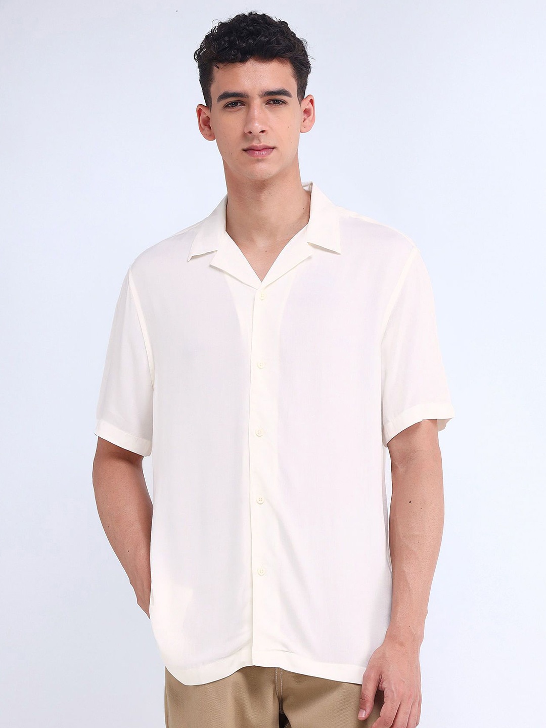 

Flying Machine Men Cuban Collar Solid Cotton Casual Shirt, White