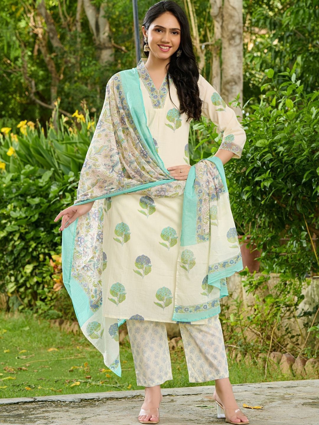 

PRETTY PALLU Floral Printed Sequinned Pure Cotton Straight Kurta With Trousers & Dupatta, Off white