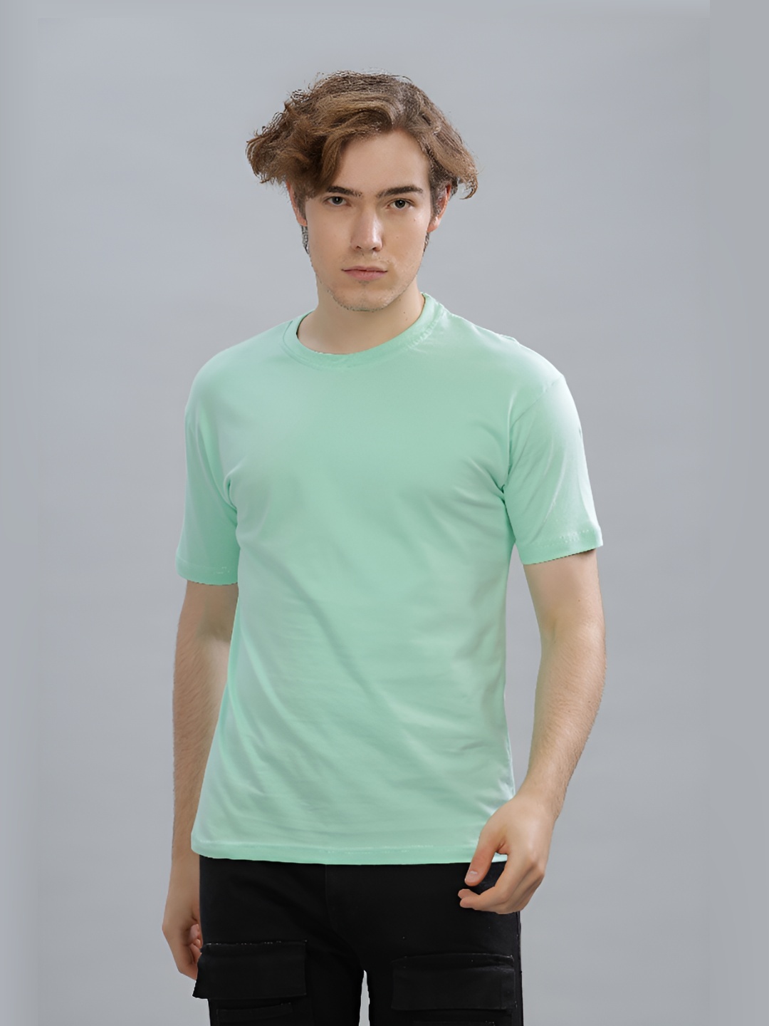 

FALTU.CO Men Solid Round Neck Pure Cotton T-shirt, Sea green
