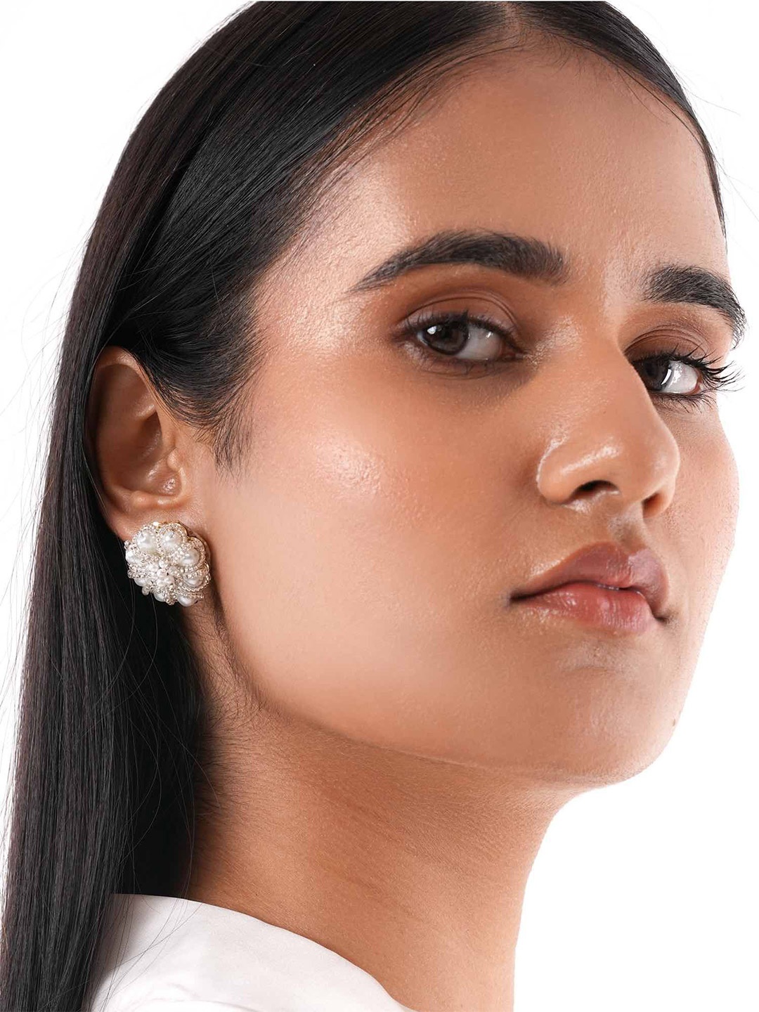 

D'oro Neptunes Grace Beaded Floral Studs, Gold