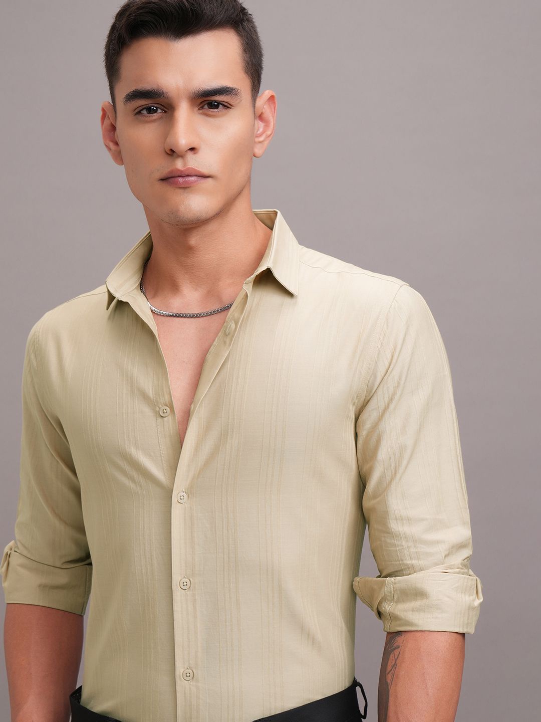 

HIGHLANDER Men Dobby Textured Solid Mui Occasion Shirt, Beige