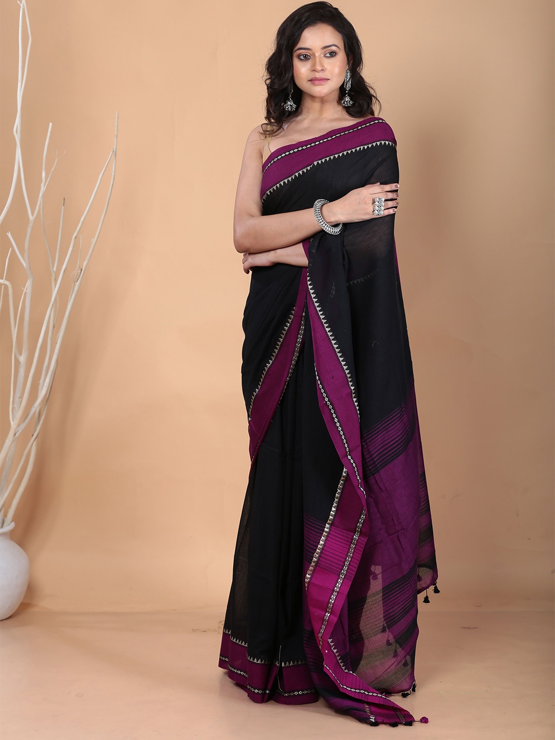 

Urbane Essence Woven Design Border Pure Cotton Saree, Black