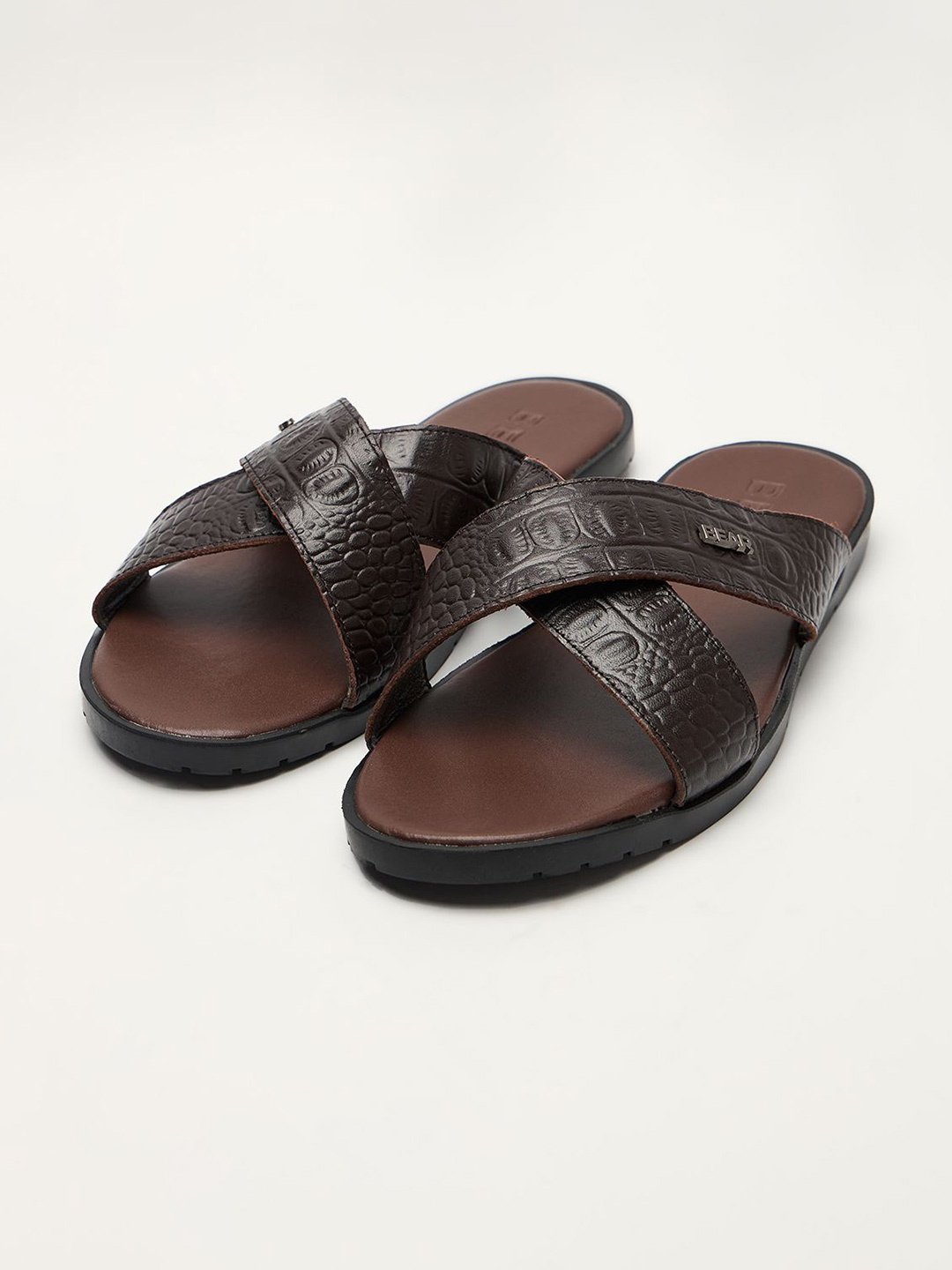 

THE BEAR HOUSE Men Comfort Sandals, Brown