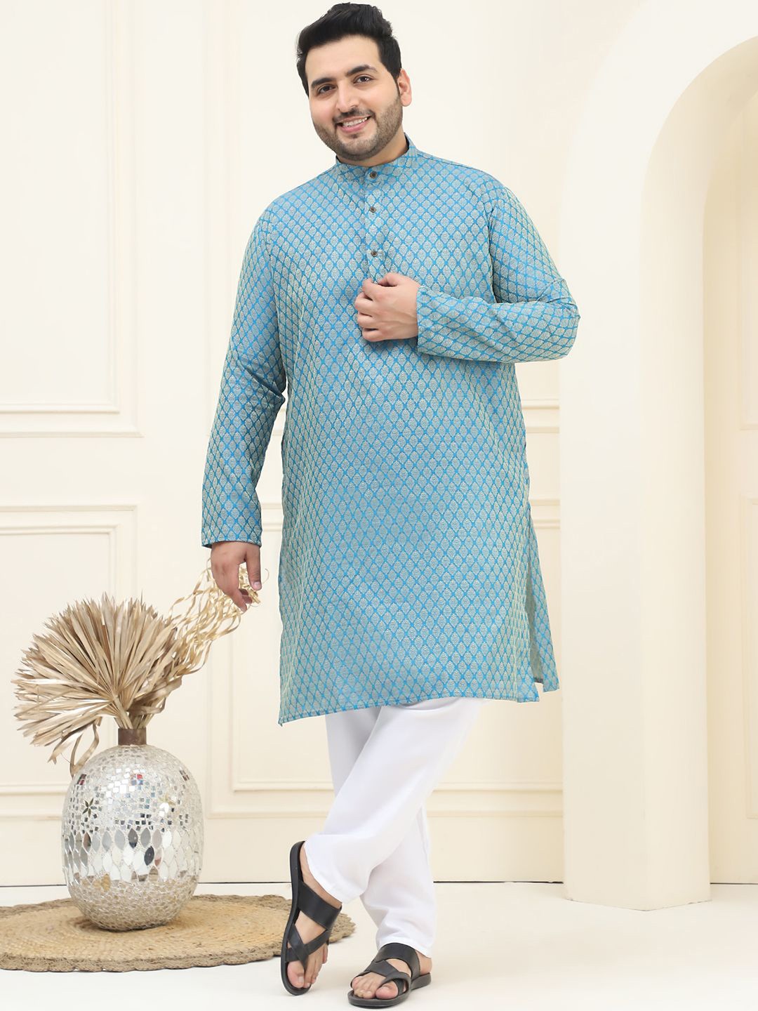 

SOJANYA PLUS Ethnic Motifs Woven Design Kurta with Pyjamas, Blue