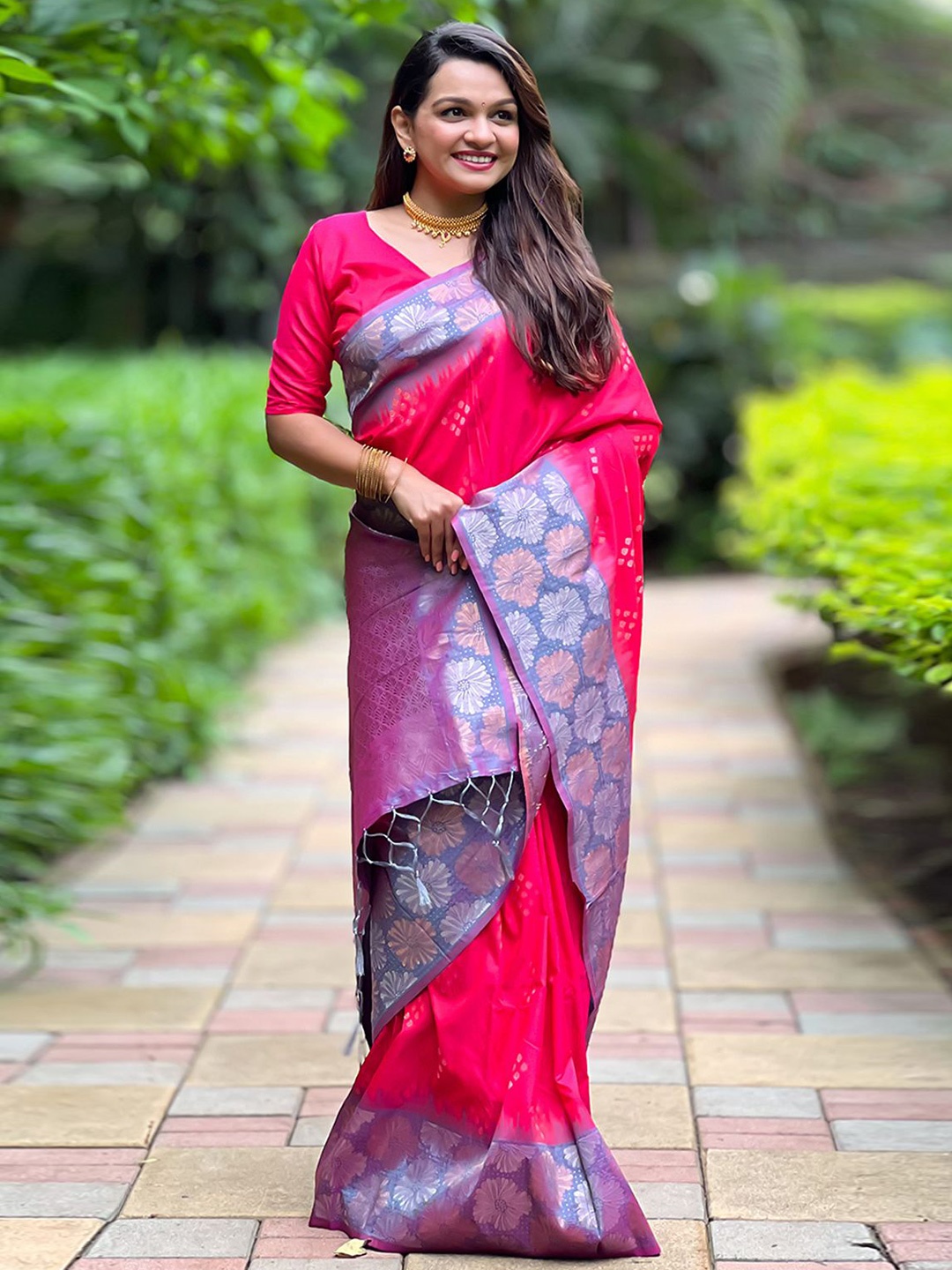 

Panzora Woven Design Zari Banarasi Saree, Pink