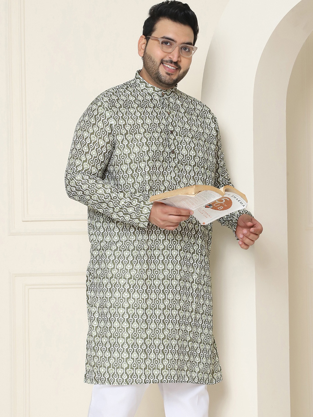 

SOJANYA Plus Ethnic Motifs Printed Mandarin Collar Long Sleeves Pure Cotton Straight Kurta, Olive