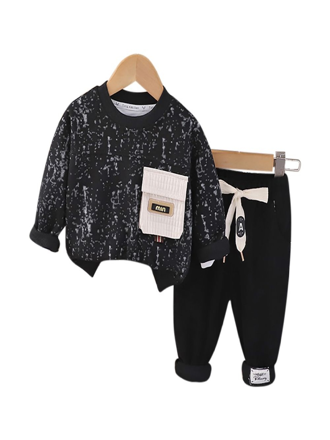 

StyleCast x Revolte Kids Black & White Printed Pure Cotton Top with Trousers