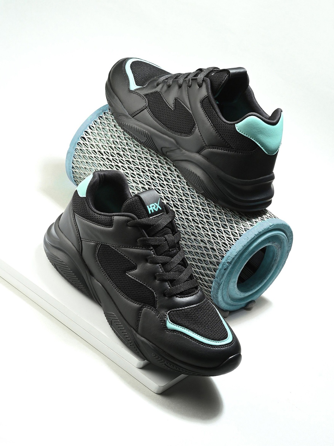 

HRX by Hrithik Roshan Men Mesh Running Non-Marking Shoes, Black