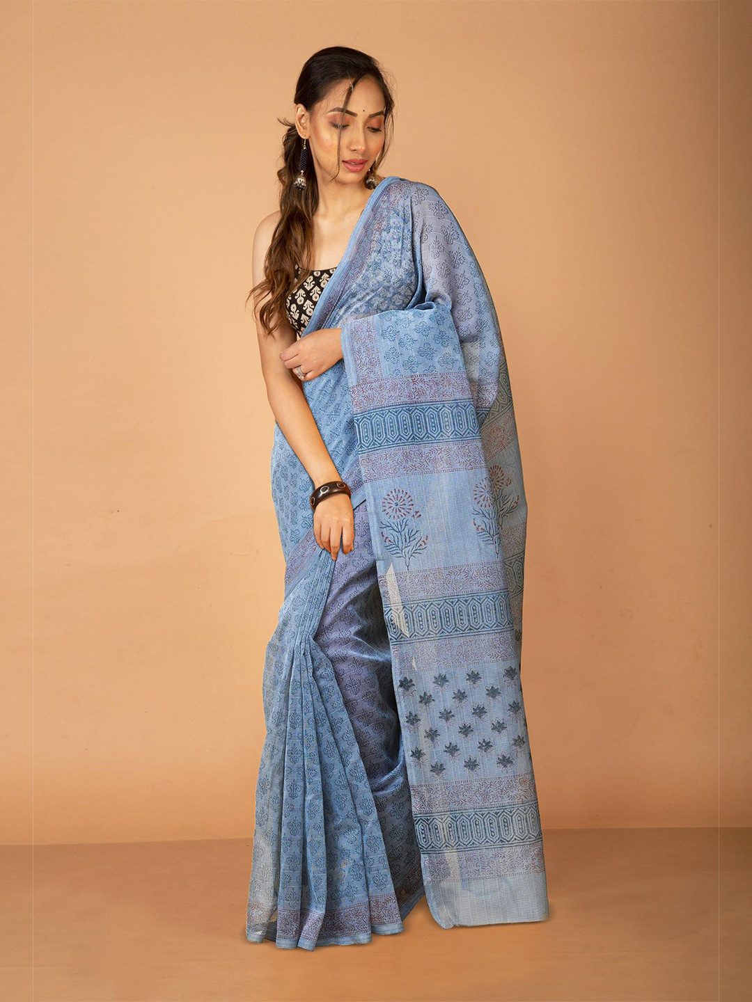 

Unnati Silks Ethnic Motifs Printed Block Print Saree, Grey