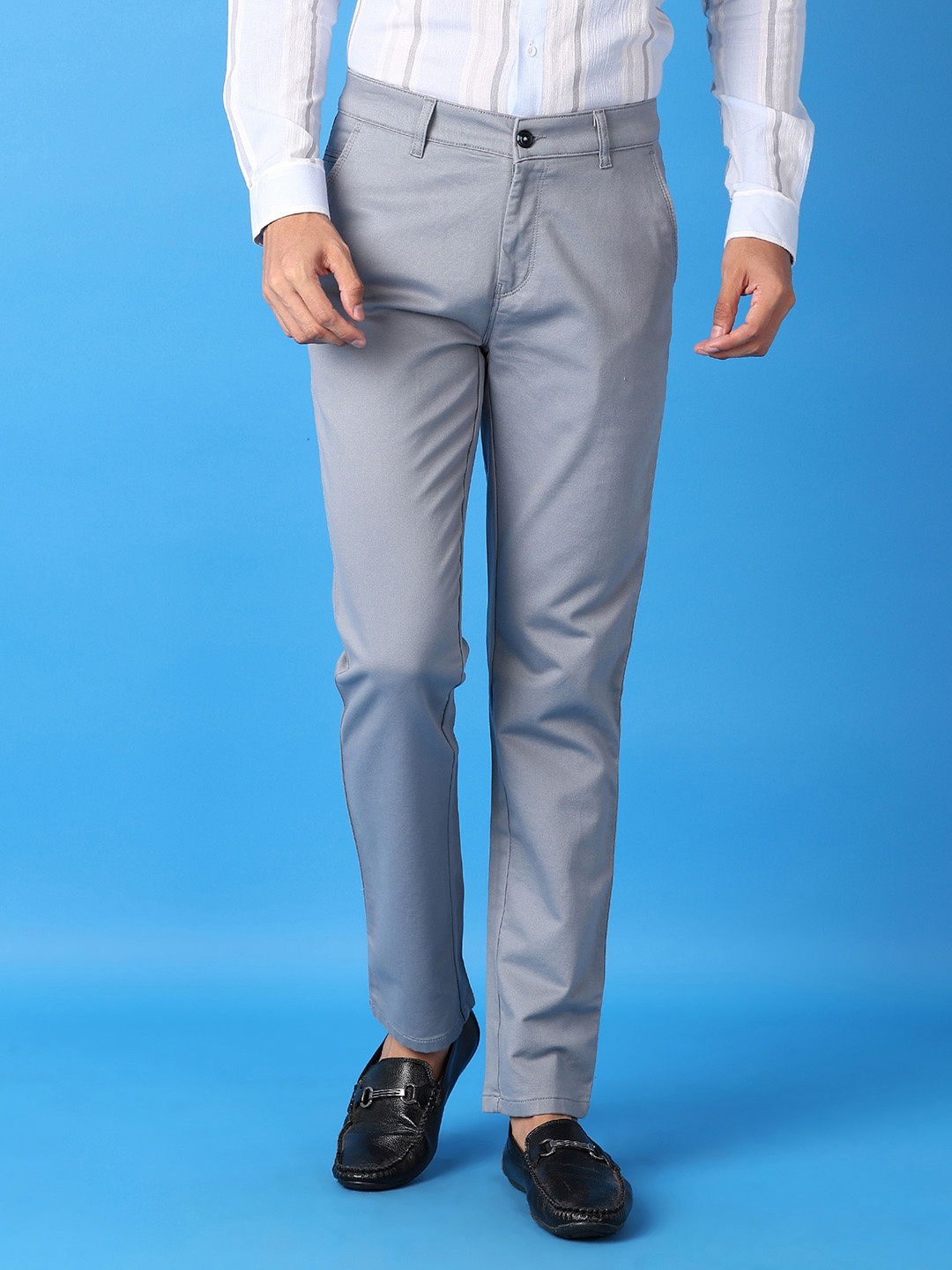 

V-Mart Men Slim Fit Mid-Rise Trousers, Grey