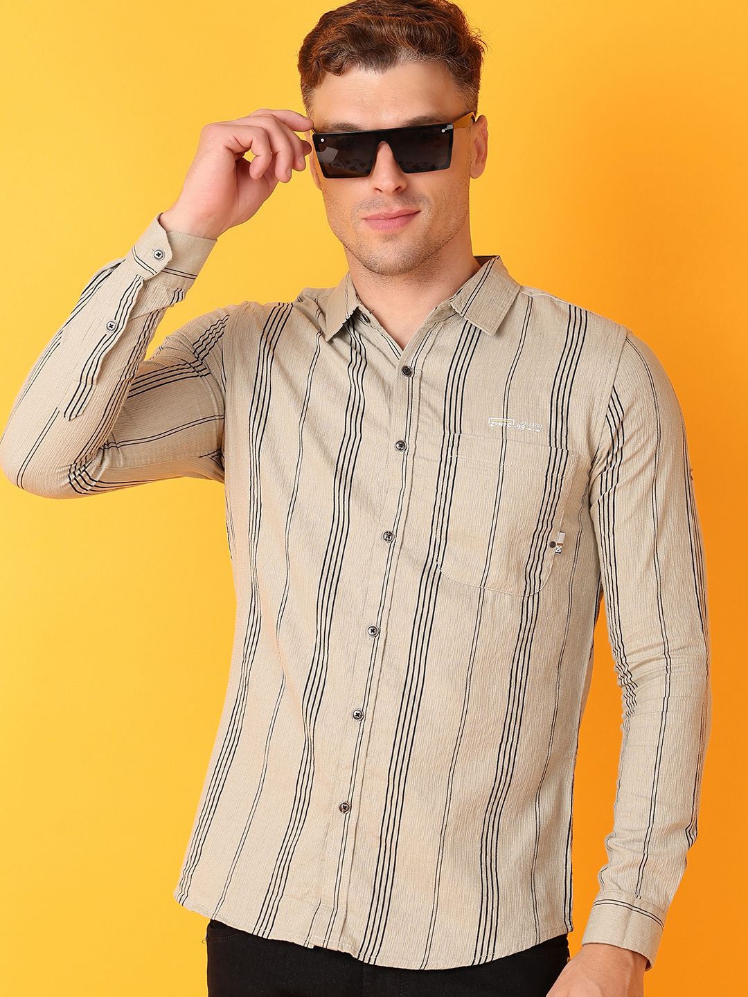 

V-Mart Men Classic Spread Collar Vertical Stripes Printed Cotton Slim Fit Casual Shirt, Brown