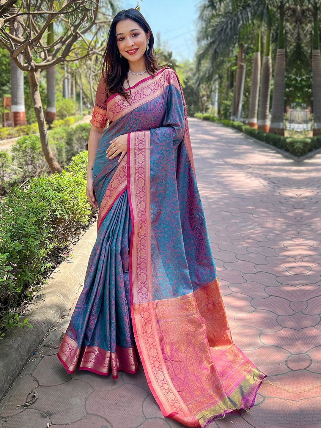 

Panzora Woven Design Banarasi Saree, Blue