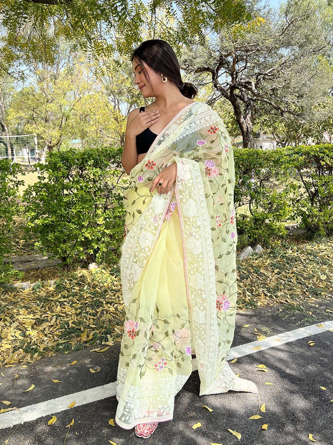 

Ishin Floral Embroidered Organza Saree, Yellow