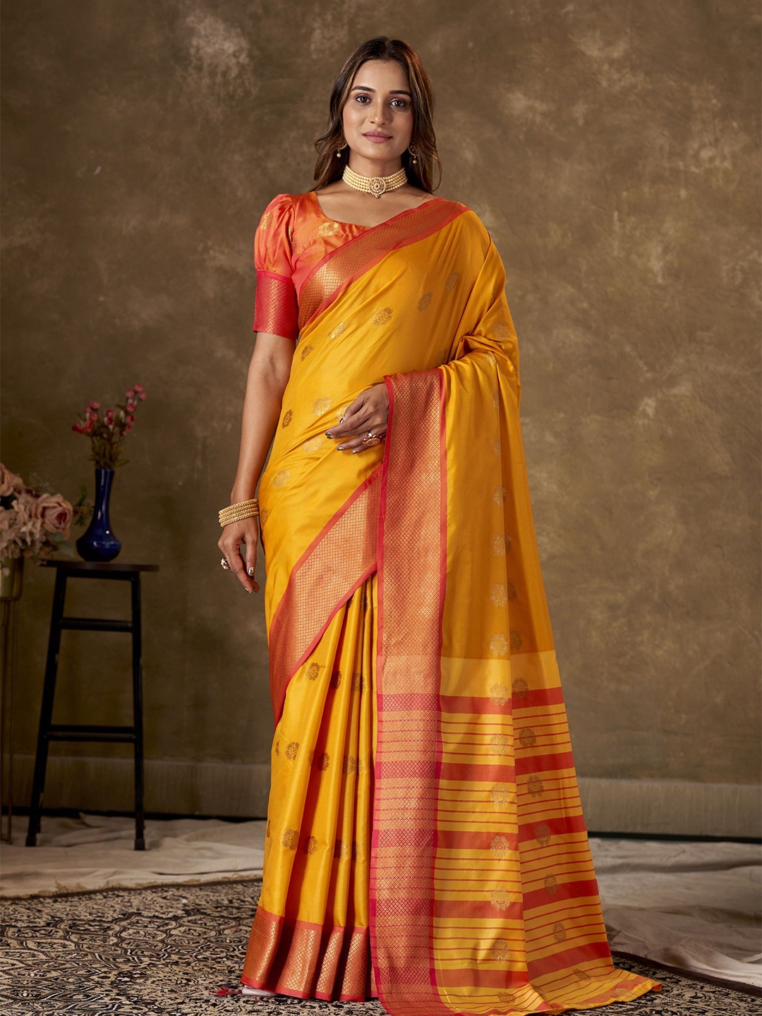 

KAYOMMI Woven Design Zari Pure Cotton Banarasi Saree, Yellow