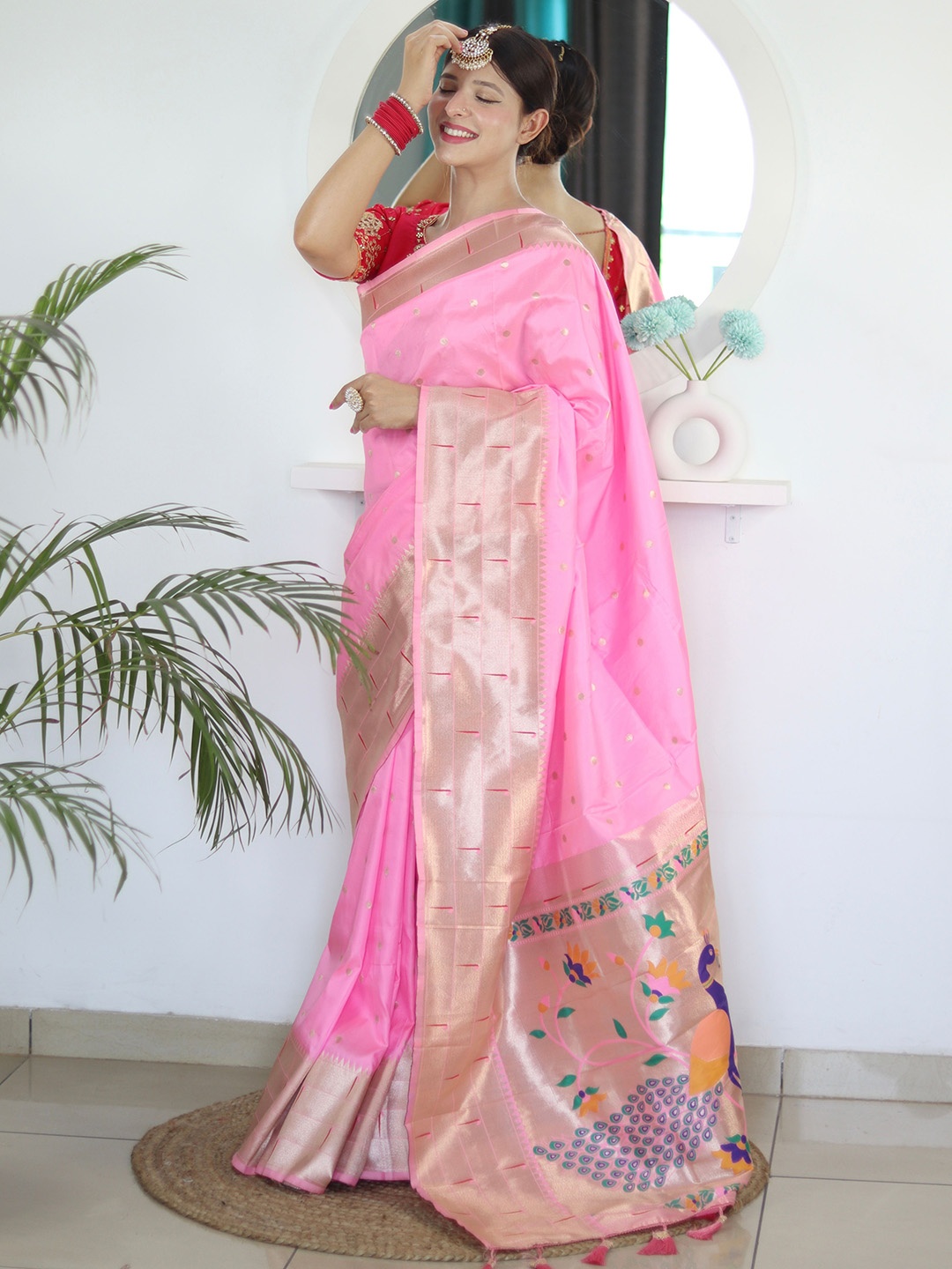 

Zeekha Woven Design Printed Zari Pure Silk Paithani Saree, Pink