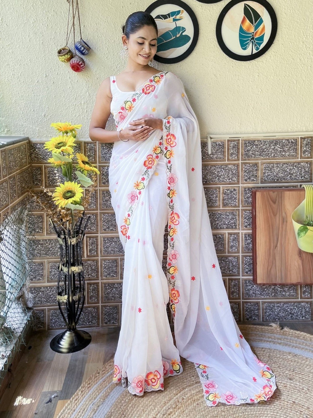 

LeeliPeeri Designer Embellished Embroidered Georgette Saree, White