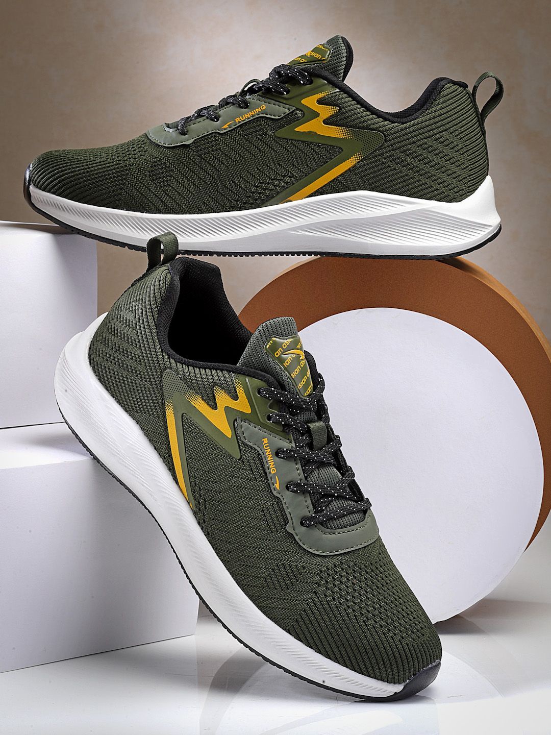 

ASIAN Men Mesh Running Non-Marking Shoes, Green