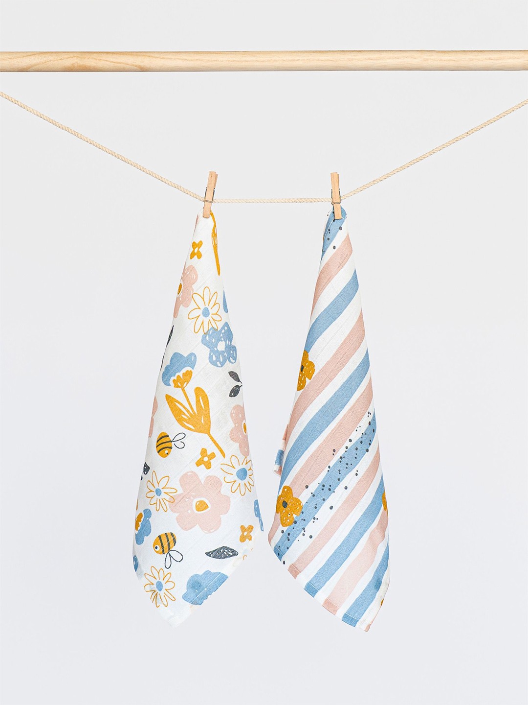

cocoon care White & Yellow 2 Pieces Printed Bamboo Muslin 110 GSM Face Towels