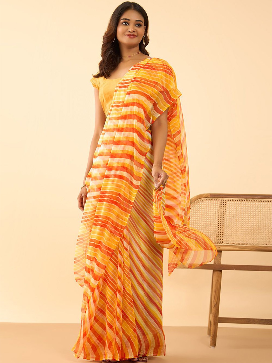 

Taneira Printed Pure Georgette Leheriya Saree, Orange