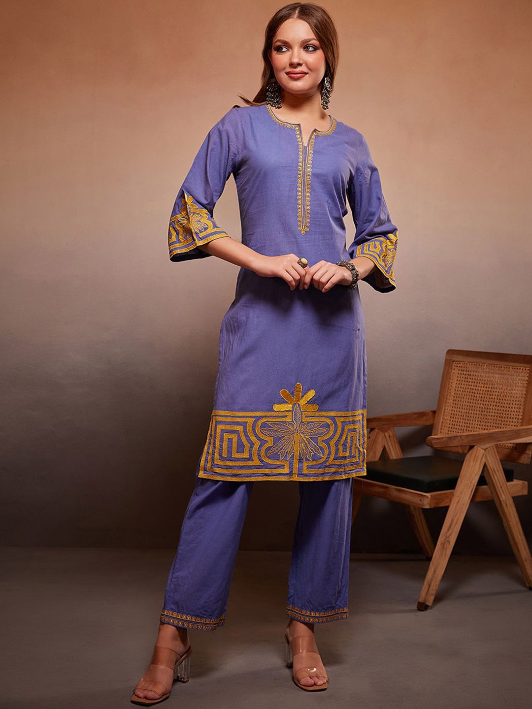 

HEEPOSH Geometric Embroidered Pure Cotton Kurta with Trouser, Blue
