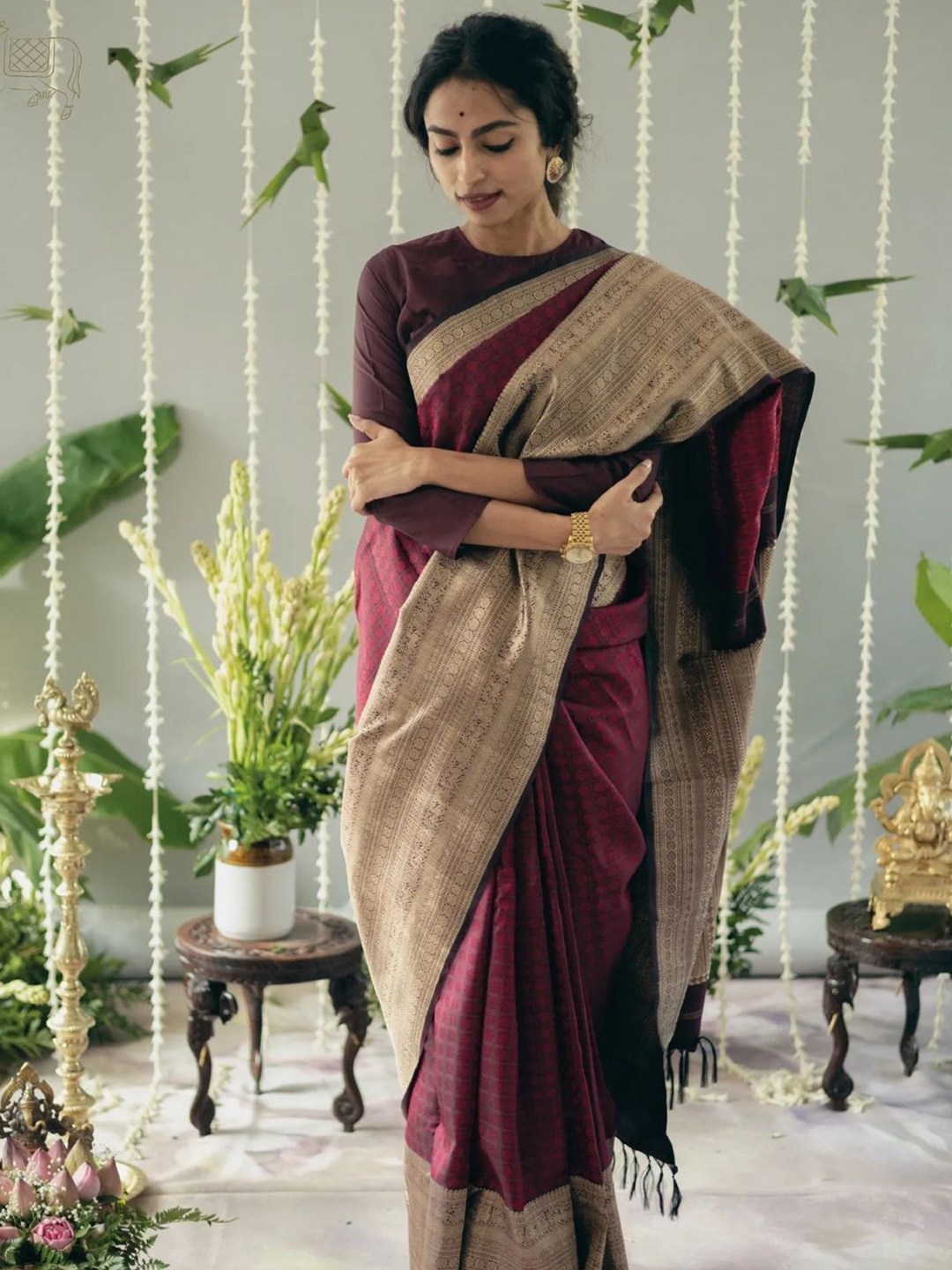 

Kriyansh Woven Design Zari Traditional Kanjeevaram Saree, Maroon