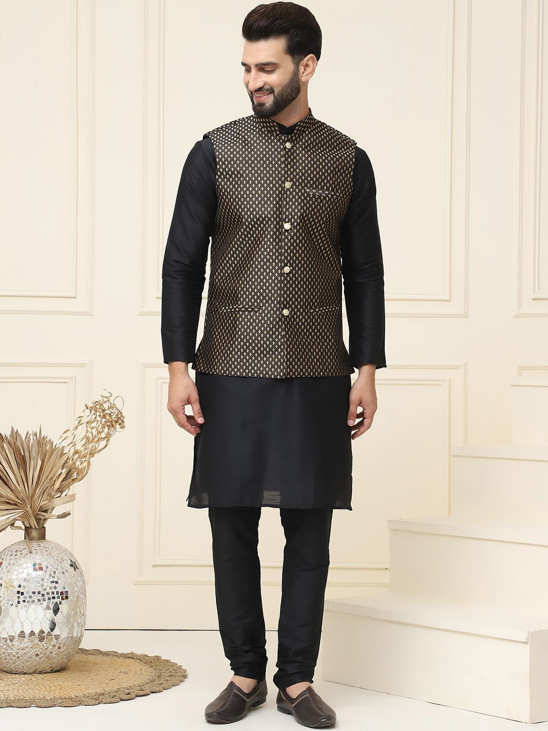 

SOJANYA Mandarin Collar Kurta With Churidar & Nehru jacket, Black